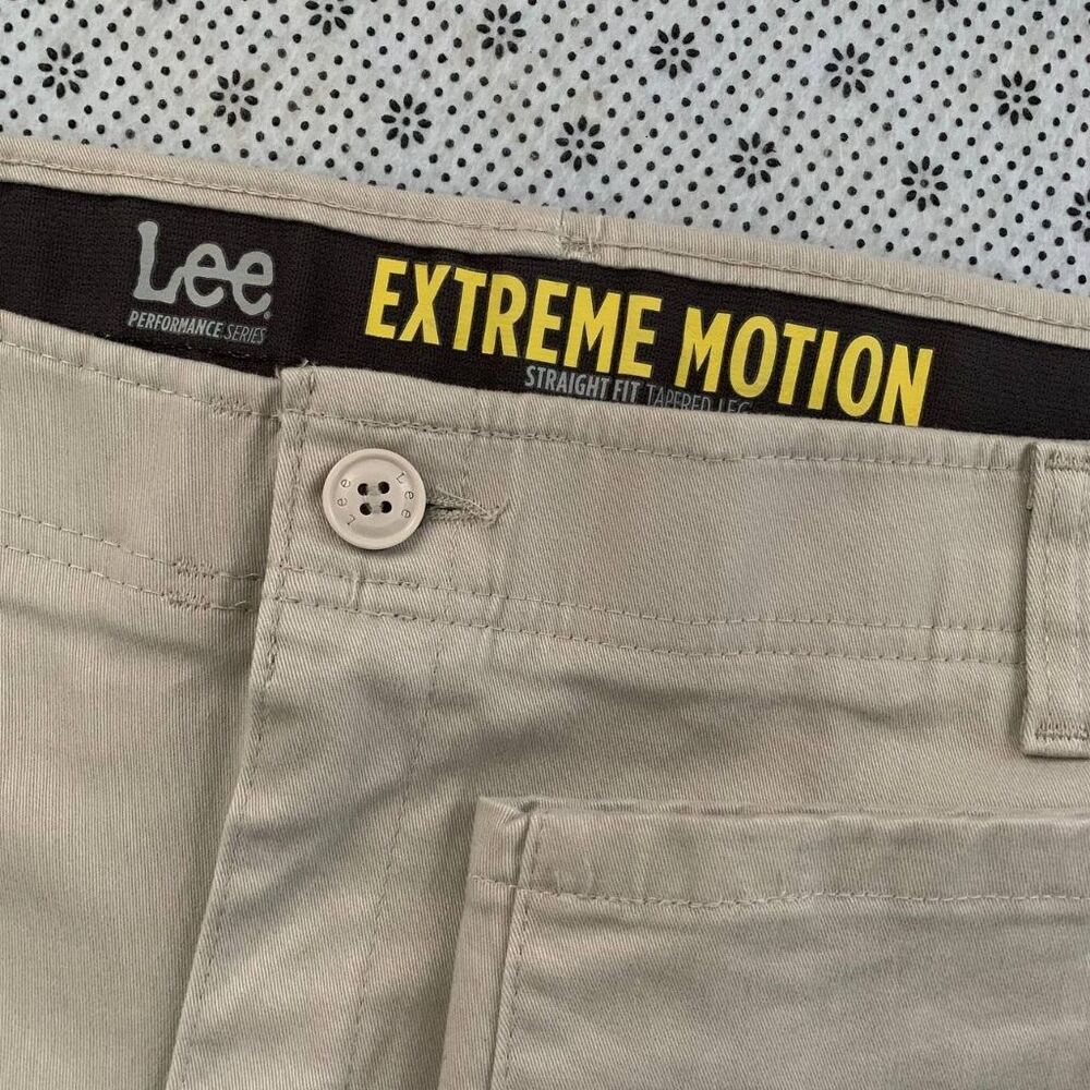 Lee Extreme Motion Straight Fit Tapered Leg Khaki Chino Pants 40x32 Tan 40 X 32
